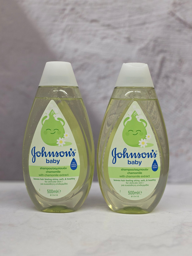 شامپو سر کودک johnسون بابونه ، درخشان کننده ، نرم کننده مو ، با حجم 500 میلی(واردات قانونی از منطقه آزاد ارس)