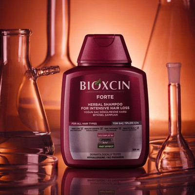 شامپو bioکسین زرشکی مدل فورت ، ضدریزش قوی ، مناسب انواع موها ، با حجم 300 میلی(واردات قانونی از منطقه آزاد ارس)