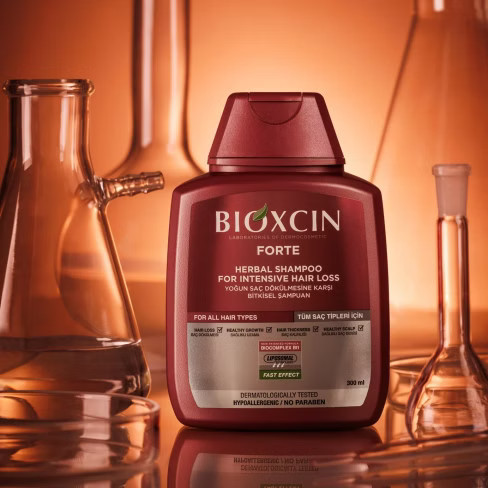 شامپو bioکسین زرشکی مدل فورت ، ضدریزش قوی ، مناسب انواع موها ، با حجم 300 میلی(واردات قانونی از منطقه آزاد ارس)